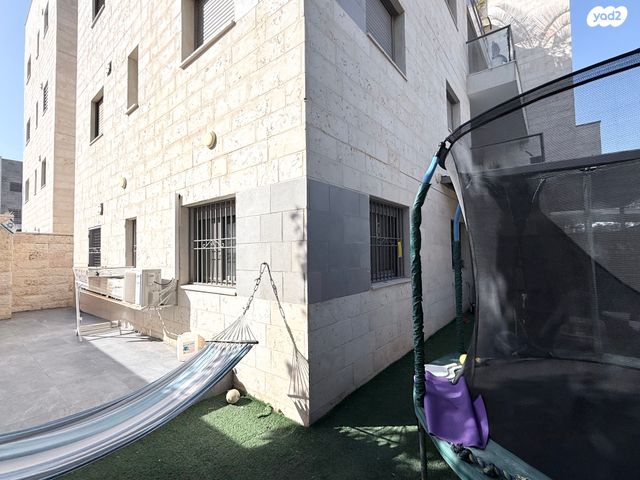 דירת גן, הציפורים, מודיעין מכבים רעות