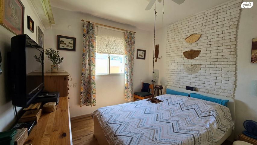 דירת גן, רמת יקנעם, יקנעם עילית