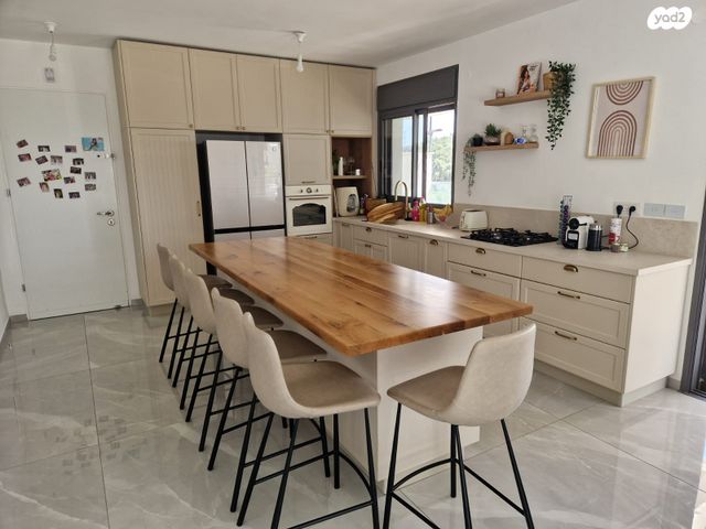 דירה, גבעת אלונים, קרית אתא