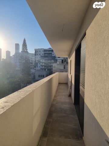 דירת גן, עמק יזרעאל, נחלת שמעון, בני ברק