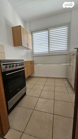 דירה, דוגית 8, קרית מנחם בגין, רמלה