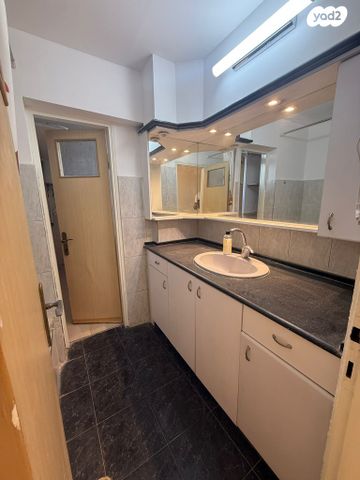 דירה, מעפילי אגוז 89, נווה חן, תל אביב יפו