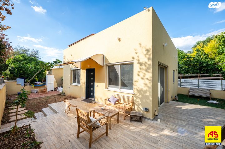 בית פרטי/ קוטג', העשור, פרדס חנה כרכור