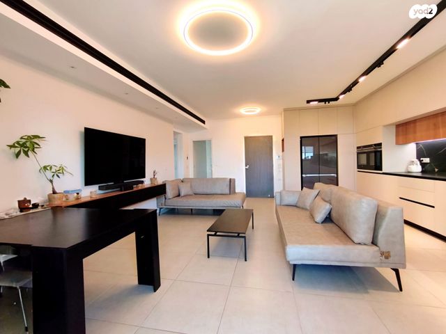 דירה, גולדה מאיר, מורשת, מודיעין מכבים רעות