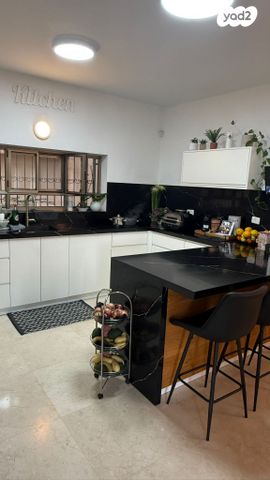 בית פרטי/ קוטג', אבשלום 2, ניסן, חדרה