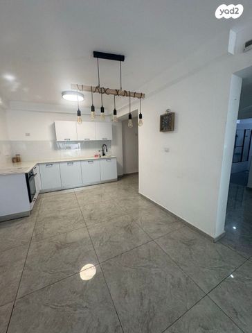 דירת גן, מבוא העירית, רובע ח', אשדוד