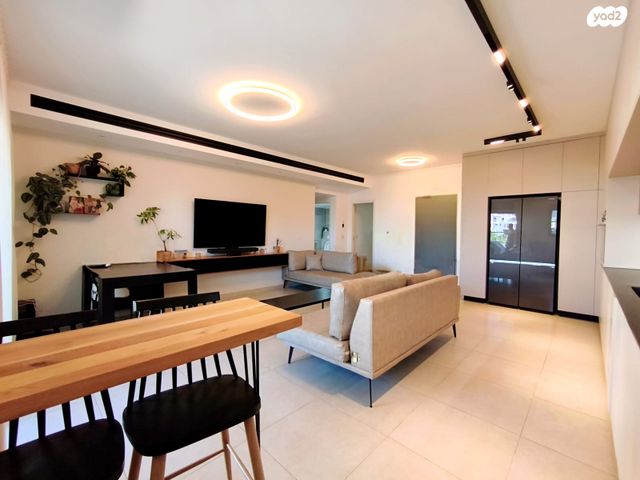 דירה, גולדה מאיר, מורשת, מודיעין מכבים רעות