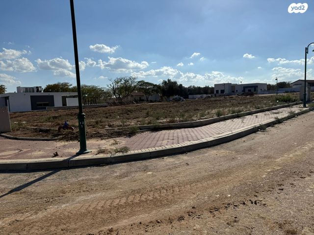 מגרשים, חלץ