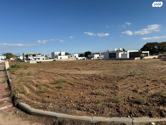 מגרשים, חלץ