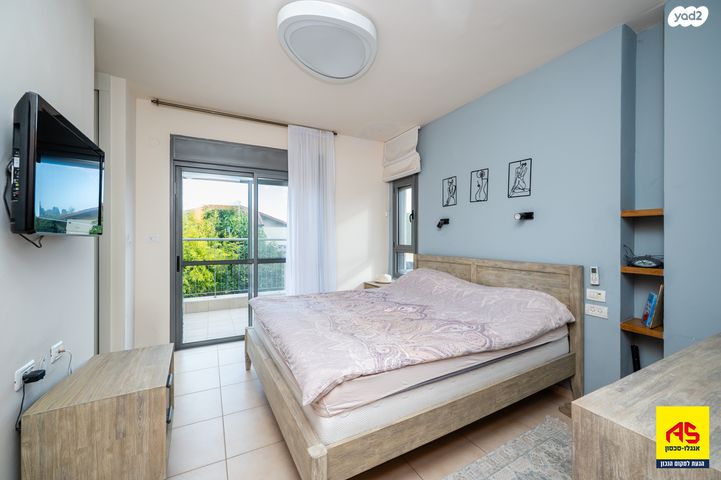 בית פרטי/ קוטג', העשור, פרדס חנה כרכור