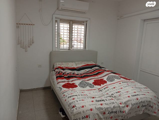 דירה, אסף שמחוני, אחדות, פתח תקווה