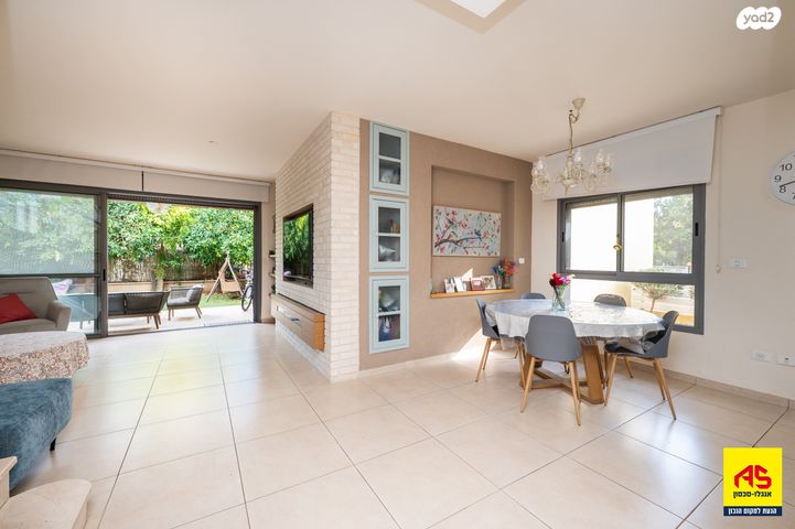 בית פרטי/ קוטג', העשור, פרדס חנה כרכור