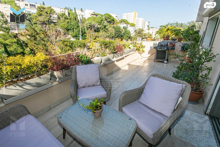 דירה, ארתור הנטקה, אחוזה, חיפה