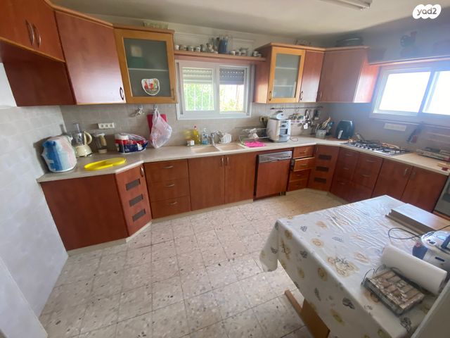 דו משפחתי, יפה נוף, בן גוריון, טבריה