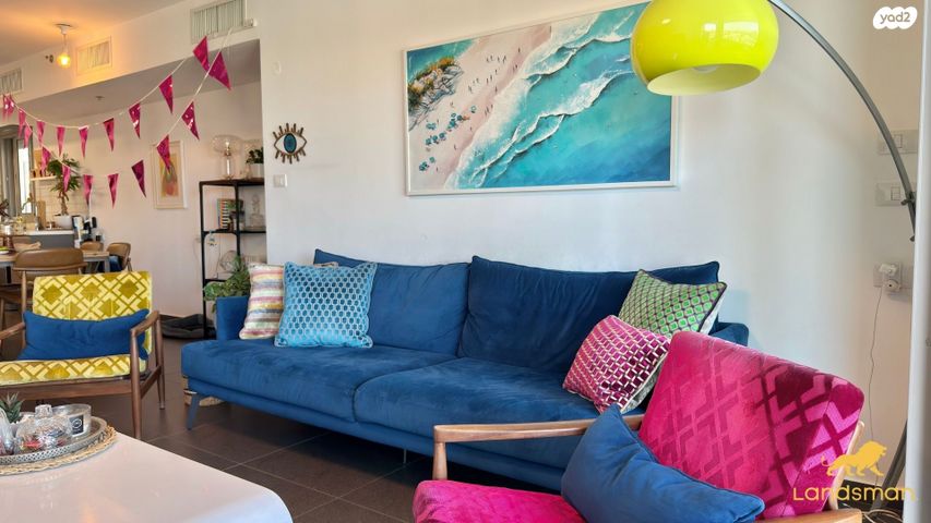 דירה, יהוד מונוסון