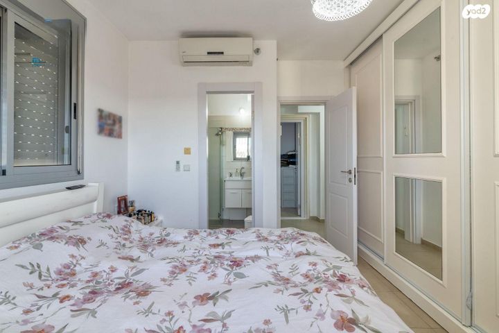 דירה, רמות ויצמן, יבנה