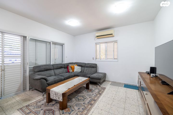 דירה, יוסף פפר, תקומה / קרית חזני, פתח תקווה