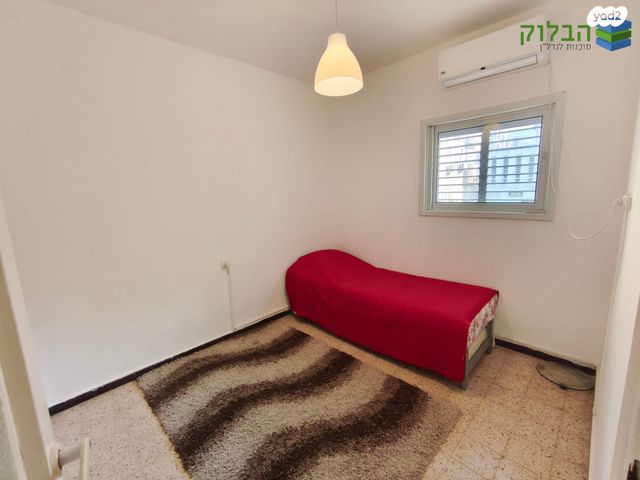 דירה, רמב"ם, ראשון לציון