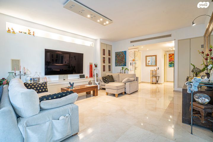 דירת גן, שביל החלב, הוד השרון