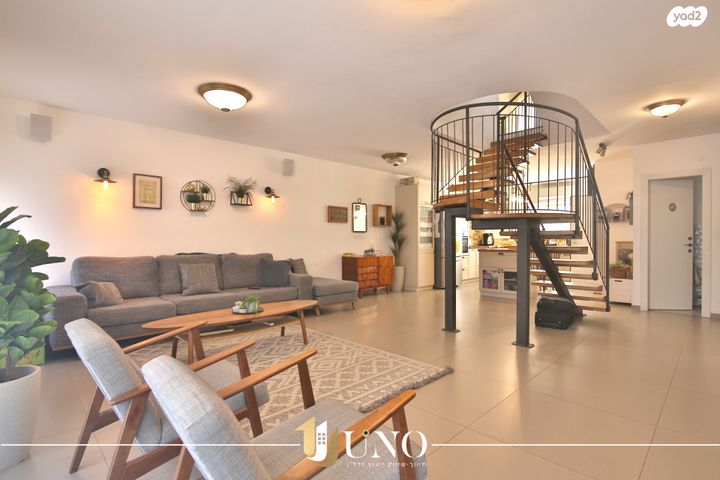 דו משפחתי, הנוטר 28, קרית חיים מזרחית, חיפה