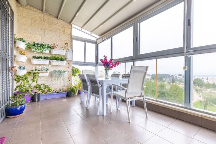 גג/ פנטהאוז, יפה רום, גילה, ירושלים