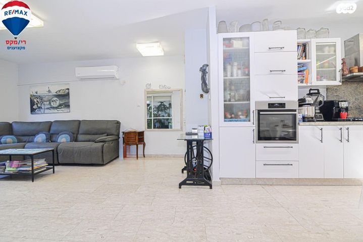 דופלקס, הר סיני, אחוזת דניה, חדרה