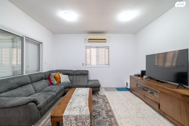 דירה, יוסף פפר, תקומה / קרית חזני, פתח תקווה