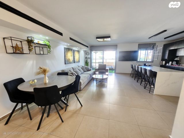 דירה, אליהו הנביא, פסגות אפק, ראש העין