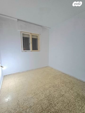 דירה, שדרות השופטים 18, מלכי ישראל, קרית גת