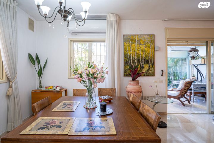 דירת גן, שביל החלב, הוד השרון