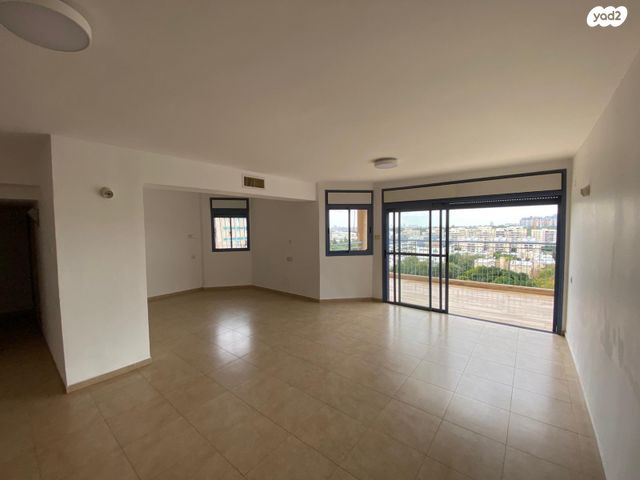 דירה, החבצלת, קיראון, קרית אונו