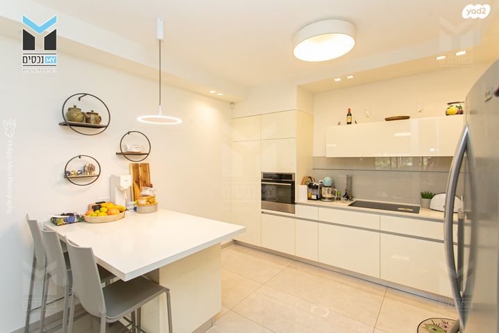 דירה, ארתור הנטקה, אחוזה, חיפה