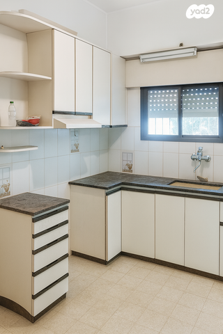 דירה, הגליל 21, נווה שאנן, חיפה