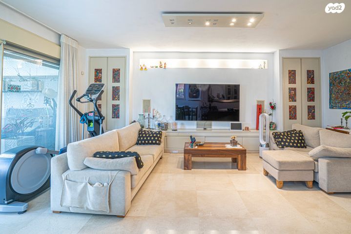 דירת גן, שביל החלב, הוד השרון