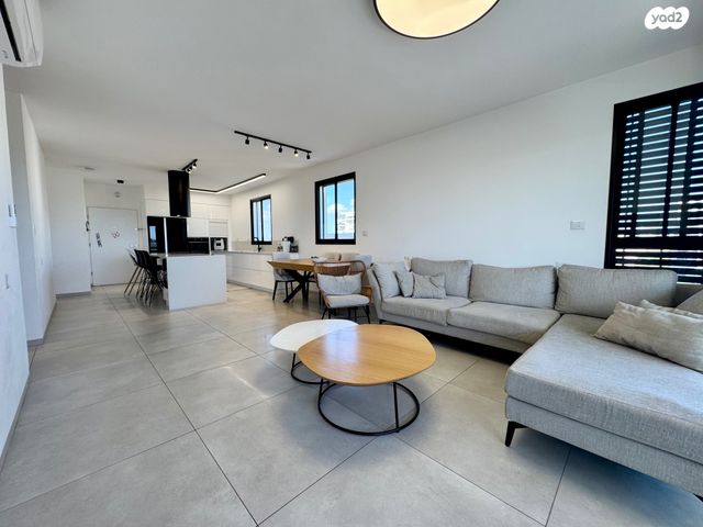 דירה, גיורא יוספטל, מרכז העיר, עפולה