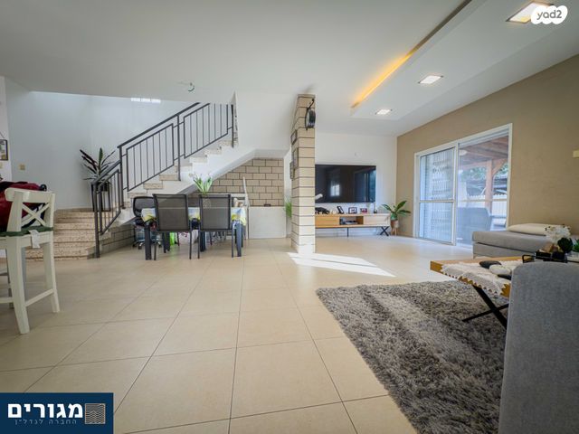 בית פרטי/ קוטג', חיים, אפק, קרית ביאליק