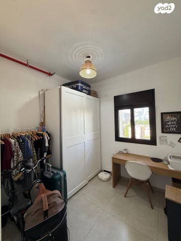 דירה, עמישב 1, חברת חשמל, גבעתיים