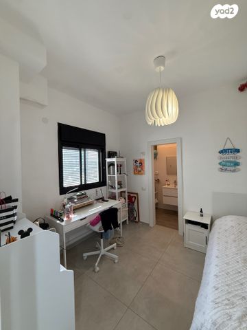 דירה, עמישב 1, חברת חשמל, גבעתיים