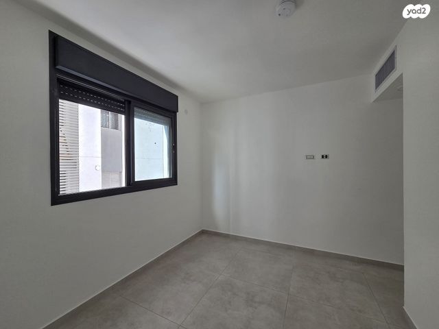 דירה, תרע"ד 12, שכונת הראשונים, רמת גן