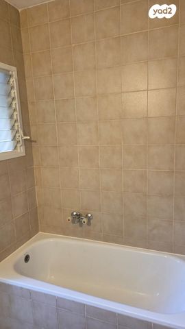 דירה, החשמל 63, נווה פז, חיפה