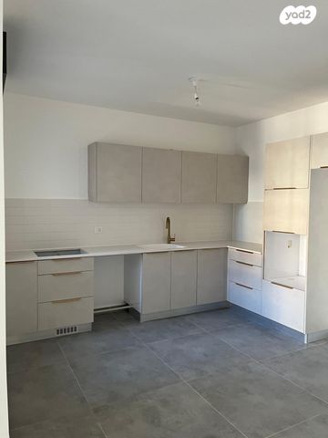 דירה, אור יהודה