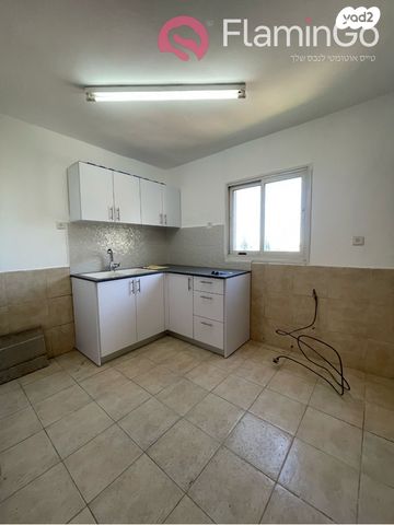 דירה, איינשטיין 23, גבעה א', שביט, קרית אתא