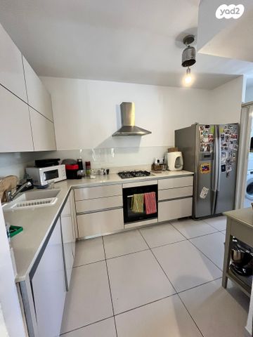 דירה, שבזי, נווה צדק, תל אביב יפו