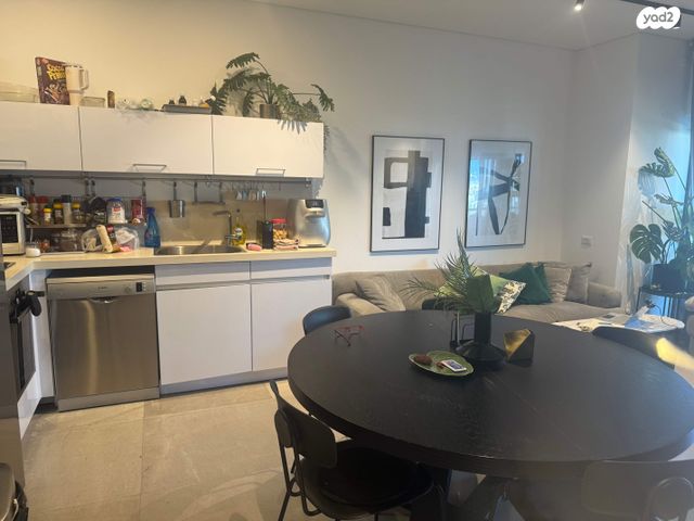 דירה, ניסים אלוני, צמרות איילון, פארק צמרת, תל אביב יפו