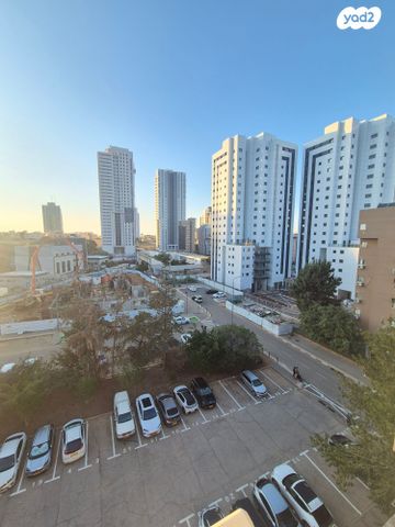 דירה, גרשון ש"ץ, נוף הטיילת, נתניה