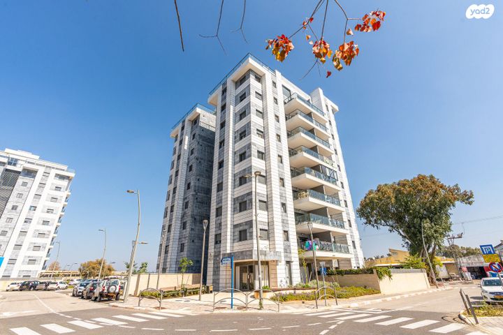 דירה, איסר הראל, נווה אור, אור עקיבא