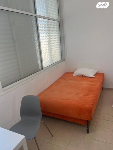 דירה, חנה סנש, מוצקין הותיקה, קרית מוצקין