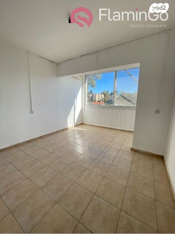 איינשטיין 23