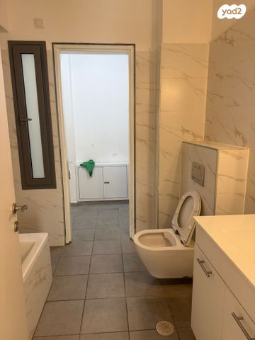 דירת גן, שדרות גת, הפרחים, קרית גת