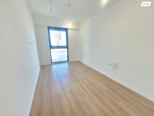 דירה, תוצרת הארץ, נחלת יצחק, תל אביב יפו